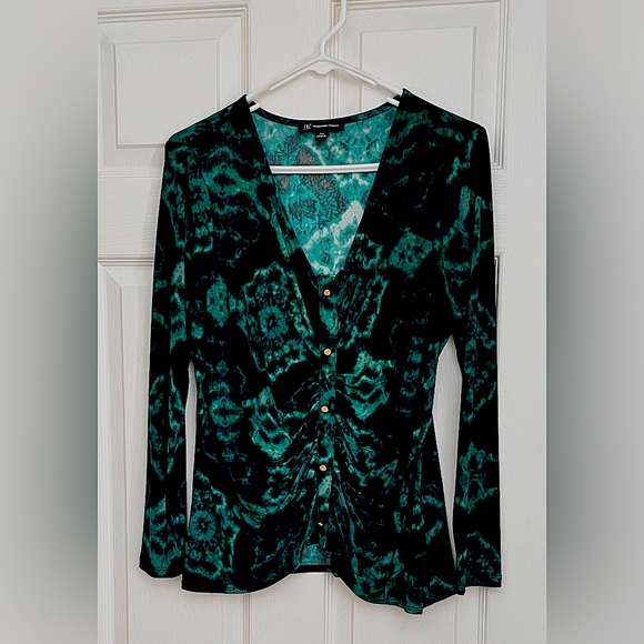 INC International Concepts silky blouse sized Petite M (MP) - Picture 3 of 9